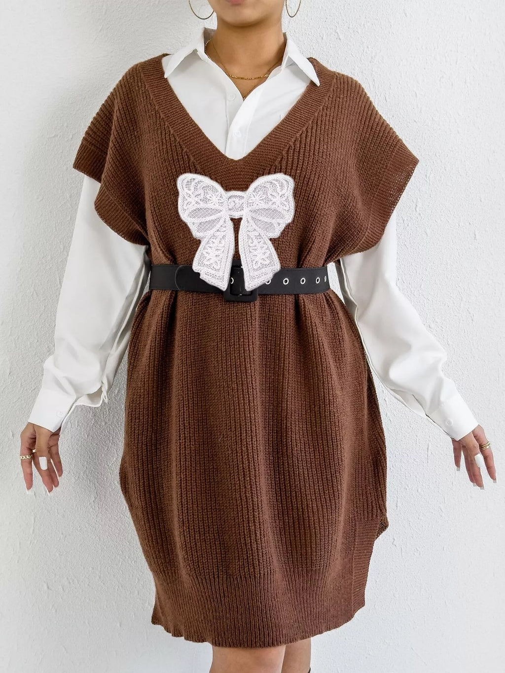 Embroidered Bow V-Neck Sweater Vest