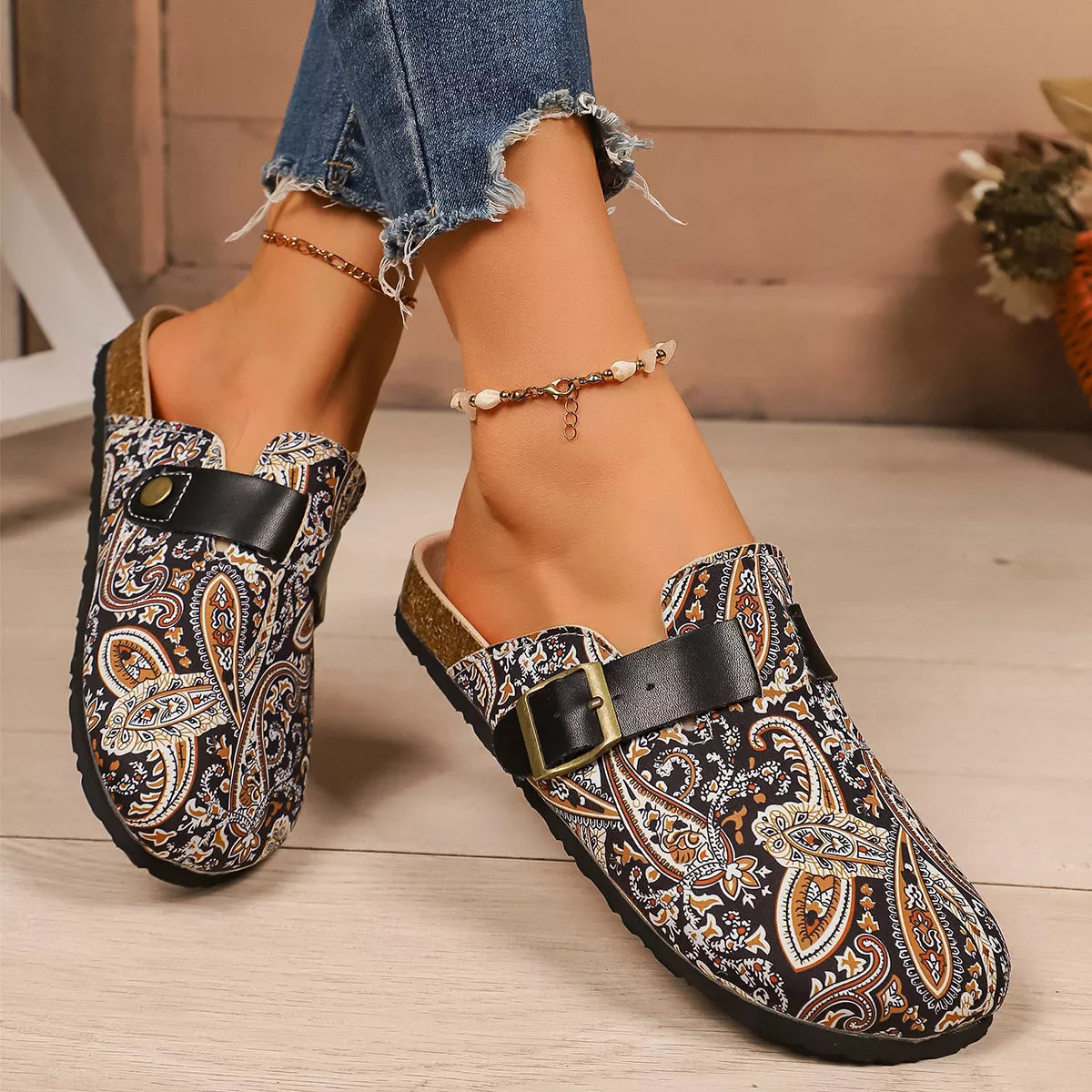 Round Toe Flats Slip-Ons