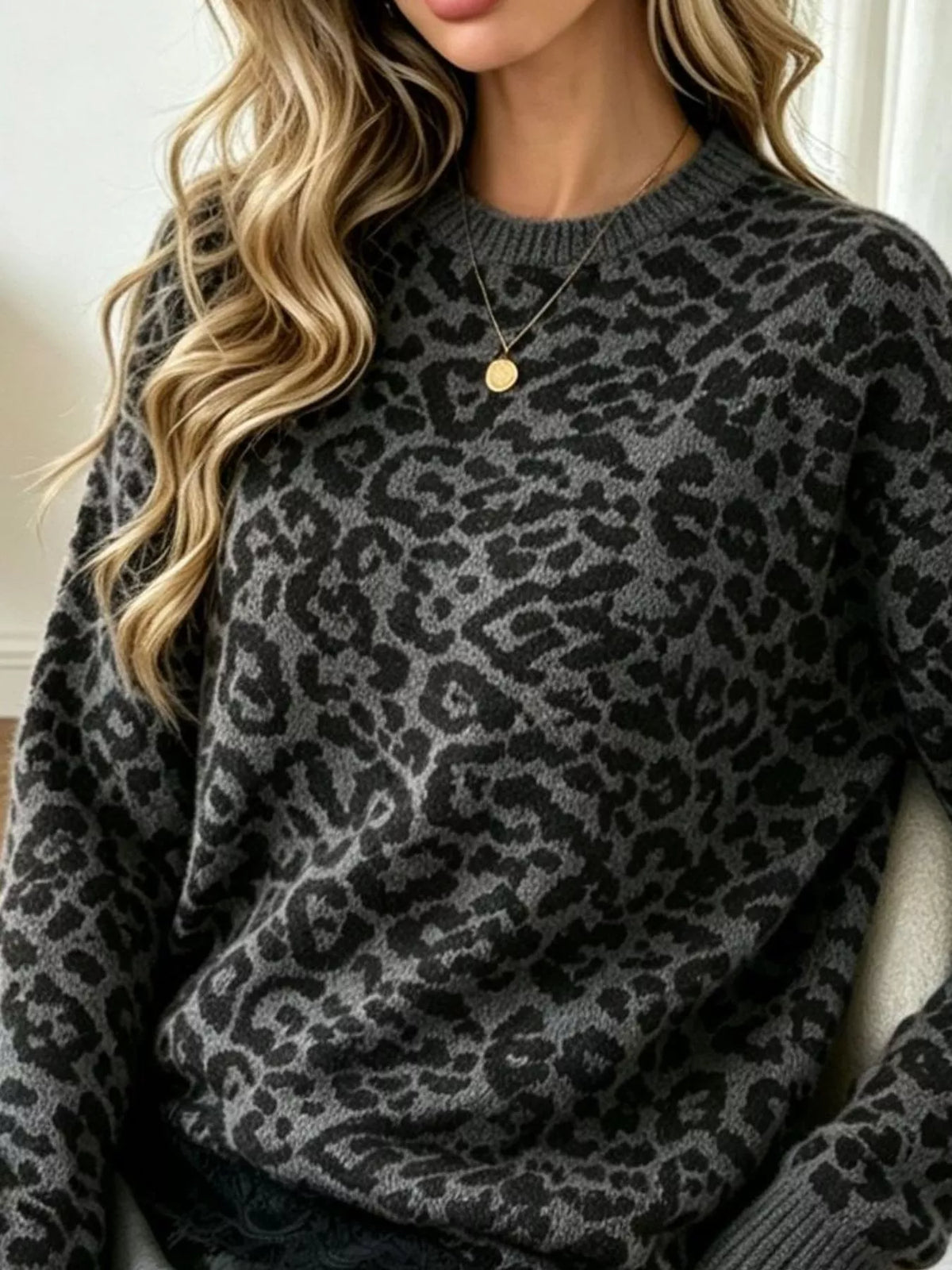 Round Neck Sweater with Asymmetric Lace Hem