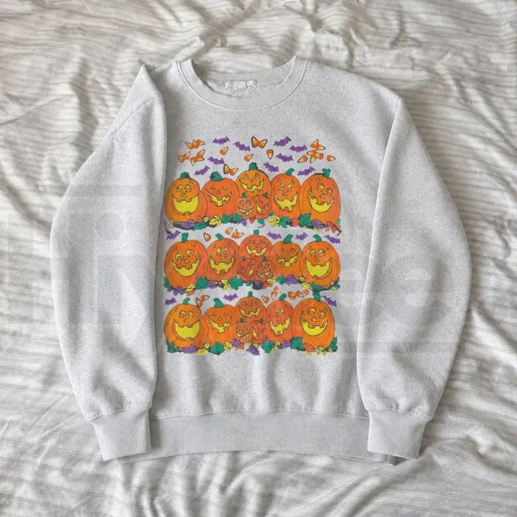 Halloween Pumpkin Graphic Sweatshirt – Cute Spooky Autumn Crewneck, Unisex Fall Pullover