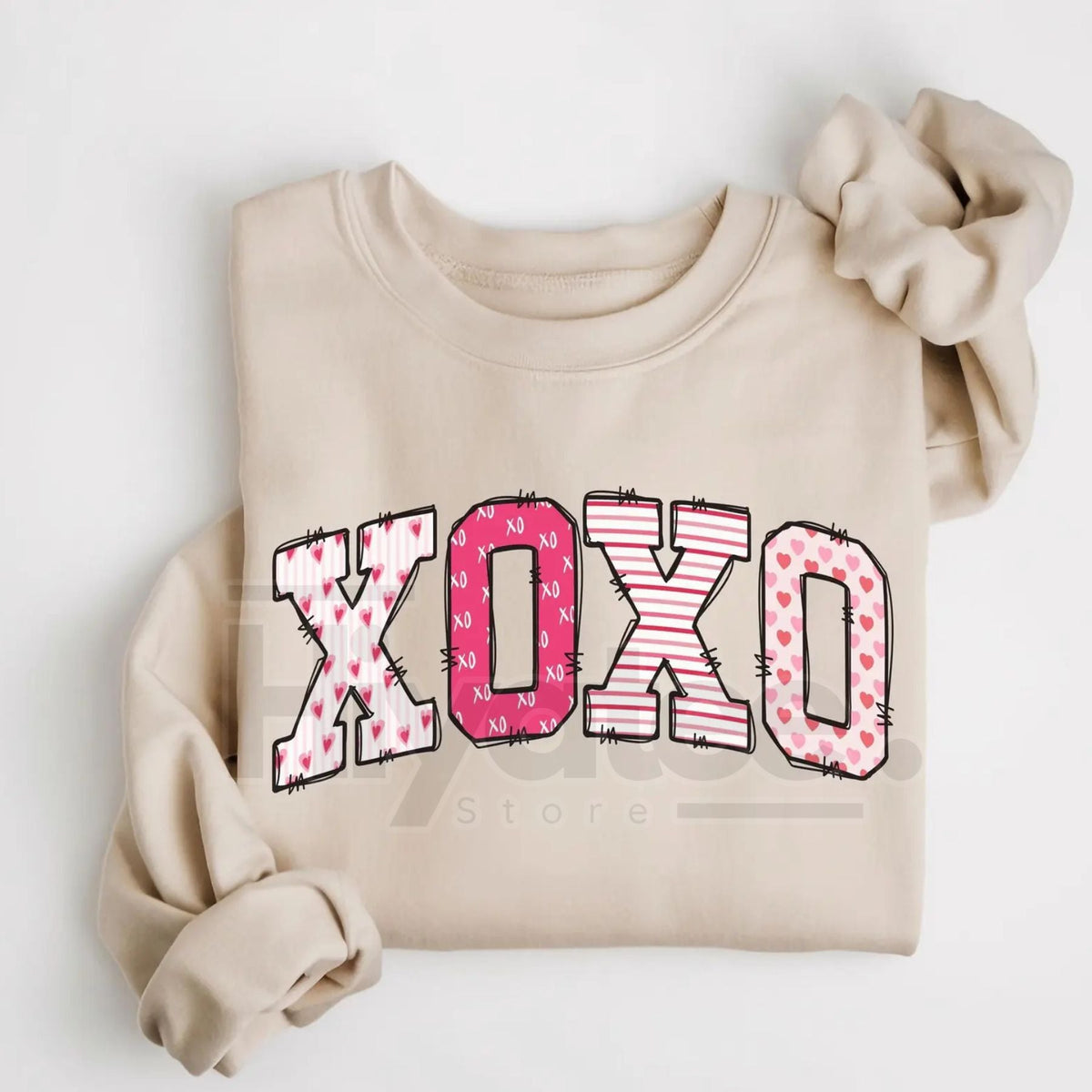 Preppy Valentines Day Sweatshirt: XOXO Women's Retro Hugs and Kisses Crewneck