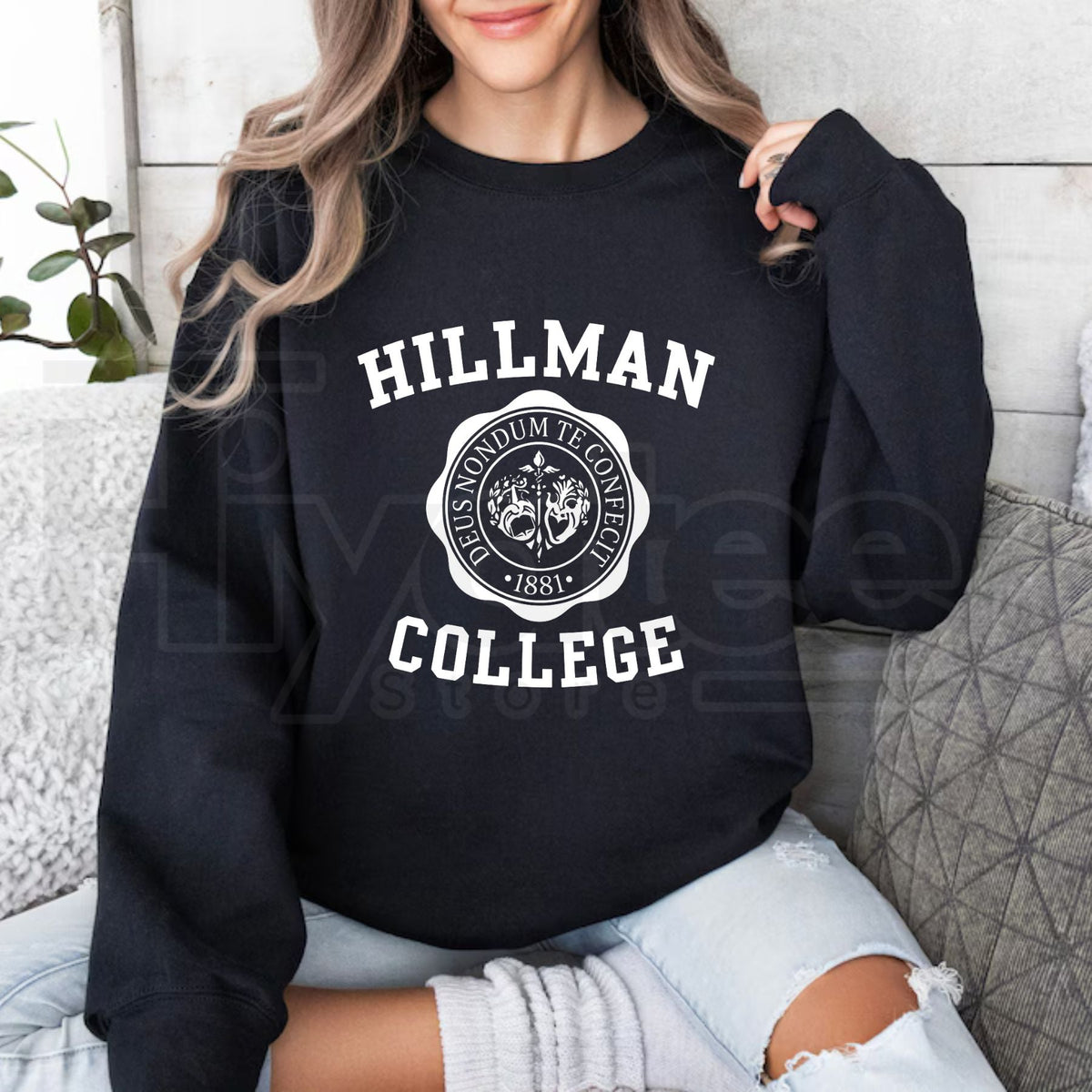 Hillman College Sweatshirt – Vintage College Graphic Crewneck, Retro Campus Style Pullover, Classic Collegiate Fan Gift