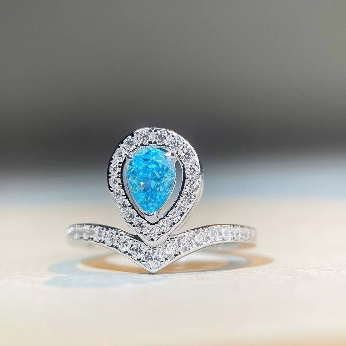 925 Sterling Silver Zircon Teardrop Ring