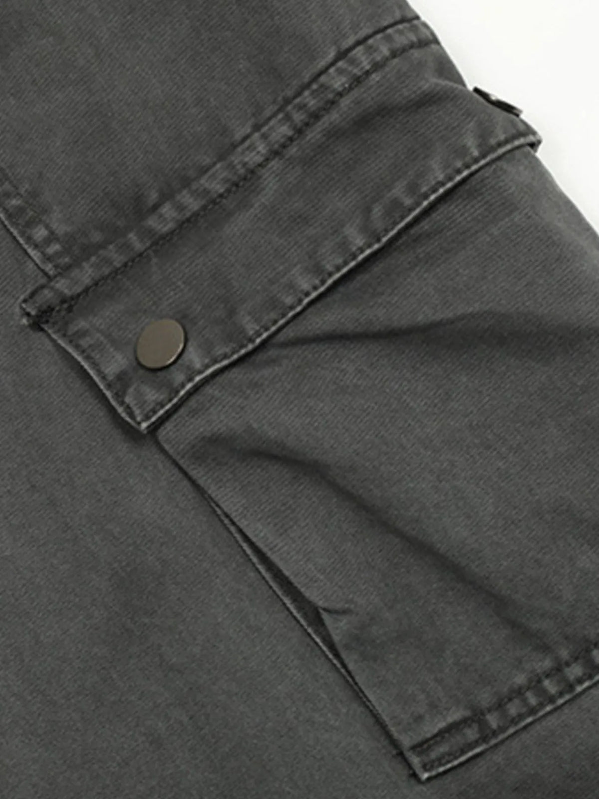 Men's Cargo Wide-Leg Jeans