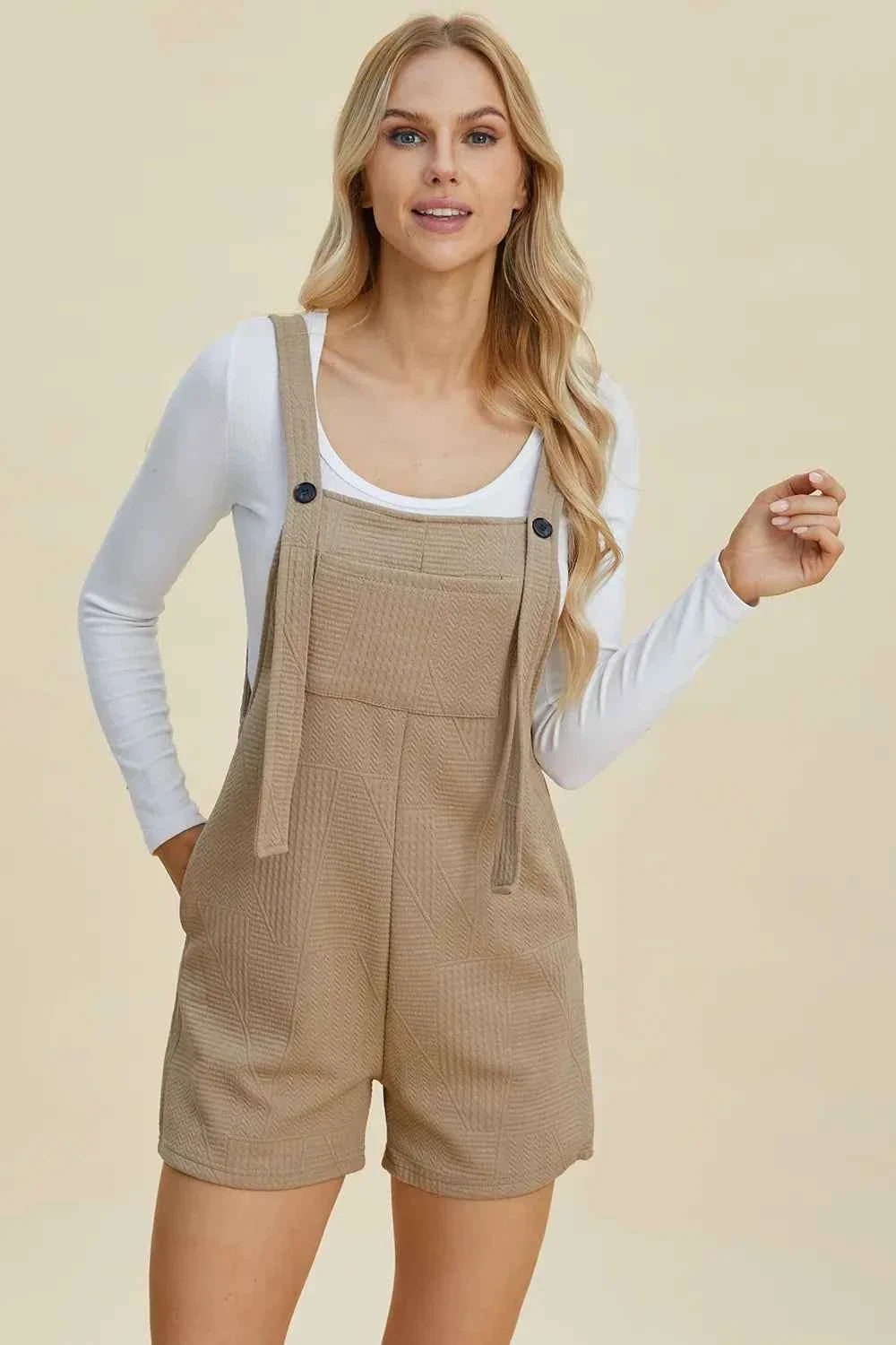 Textured Scoop Neck Sleeveless Romper