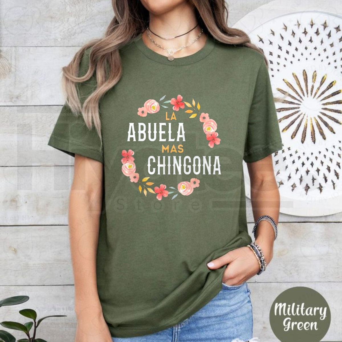 "La Abuela Más Chingona" – Spanish Grandma Floral Arch Graphic Top