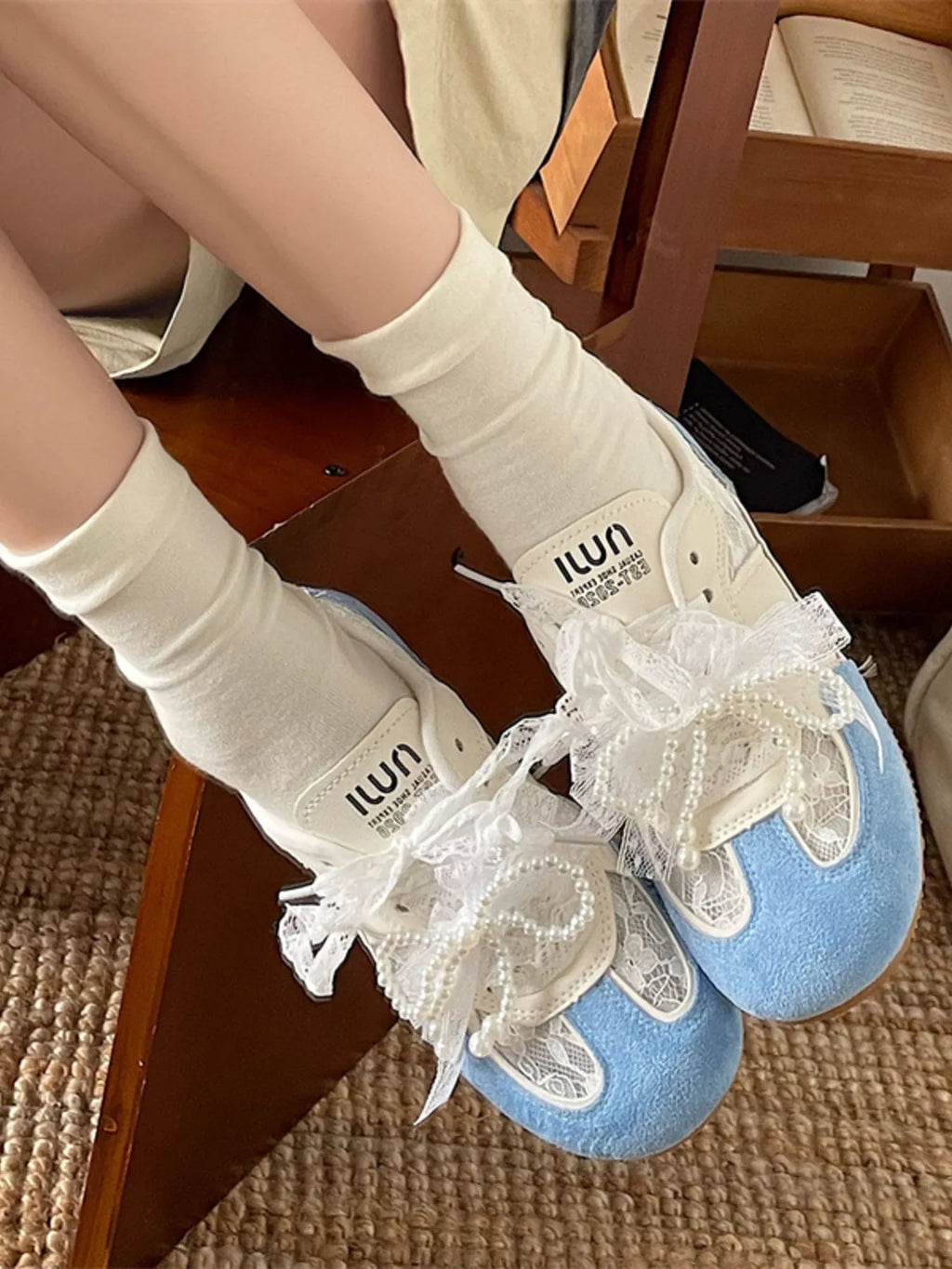 Vintage Lace Ribbon Sneakers