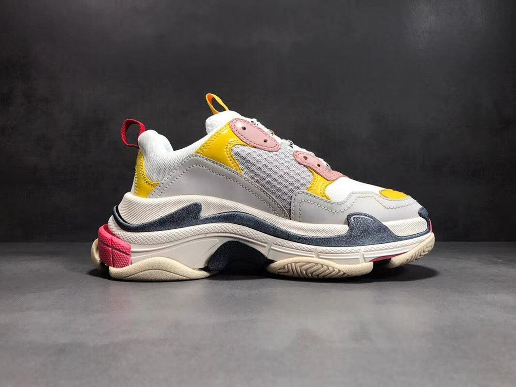 BALENCIAGA TRIPLE S SNEAKER