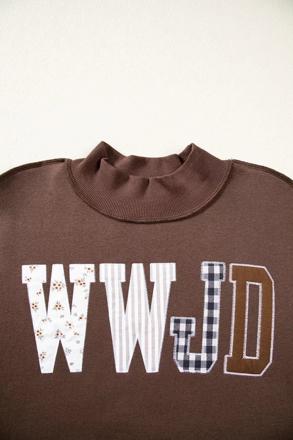WWJD Mixed Pattern Embroidered Patch Graphic Mock Neck Sweatshirt