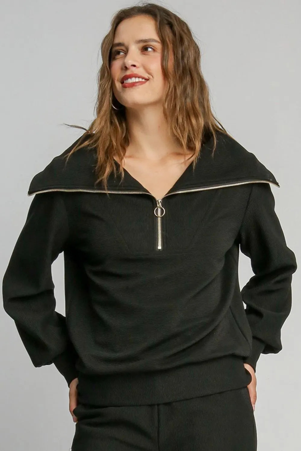Ribbed Knit Half-Zip Pullover Sweatshirt with Collared Neckline