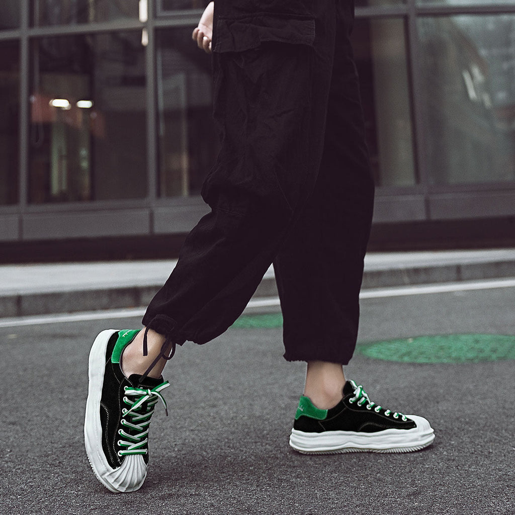 LQ225 EMA 11 Sneakers