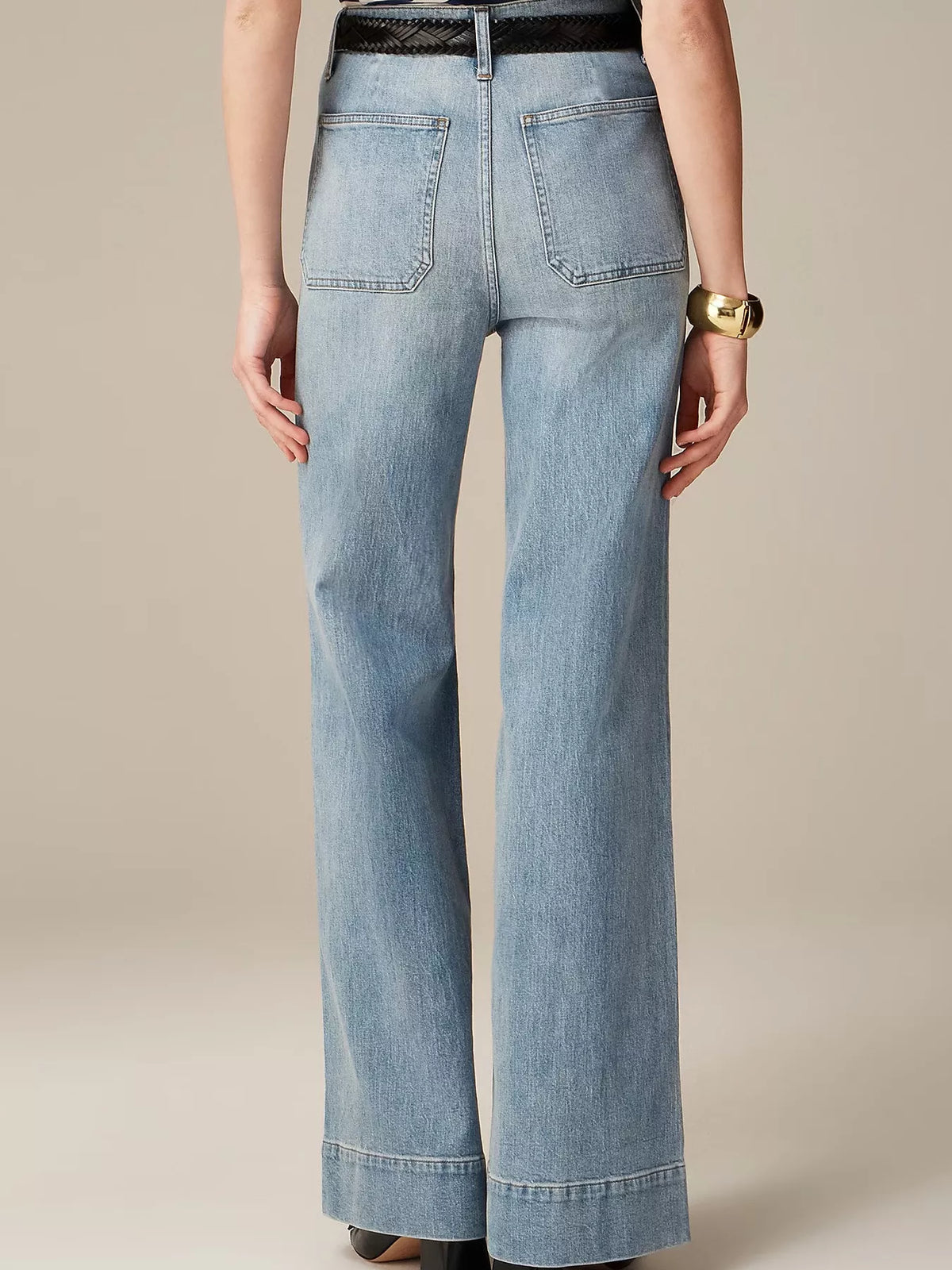 High-Waisted Jeans with Pockets