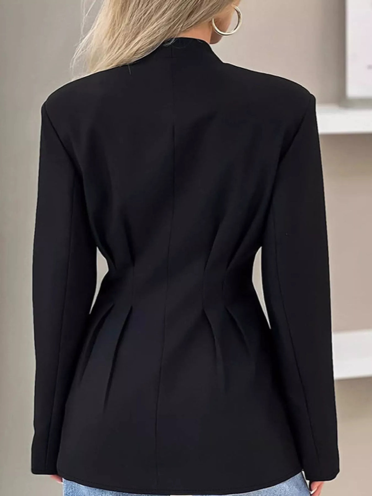 V-Neck Pleated Waist Slim-Fit Blazer