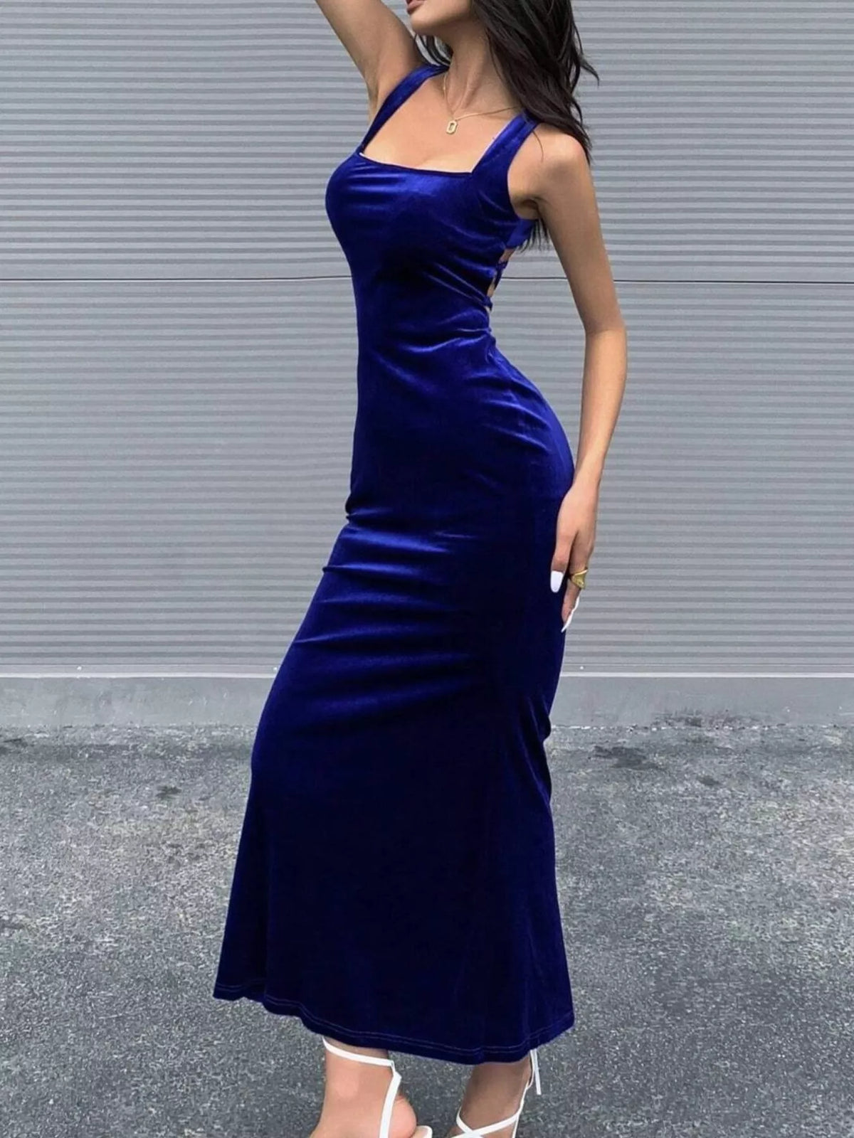 Backless Velvet Bodycon Maxi Dress with Back Lace Up