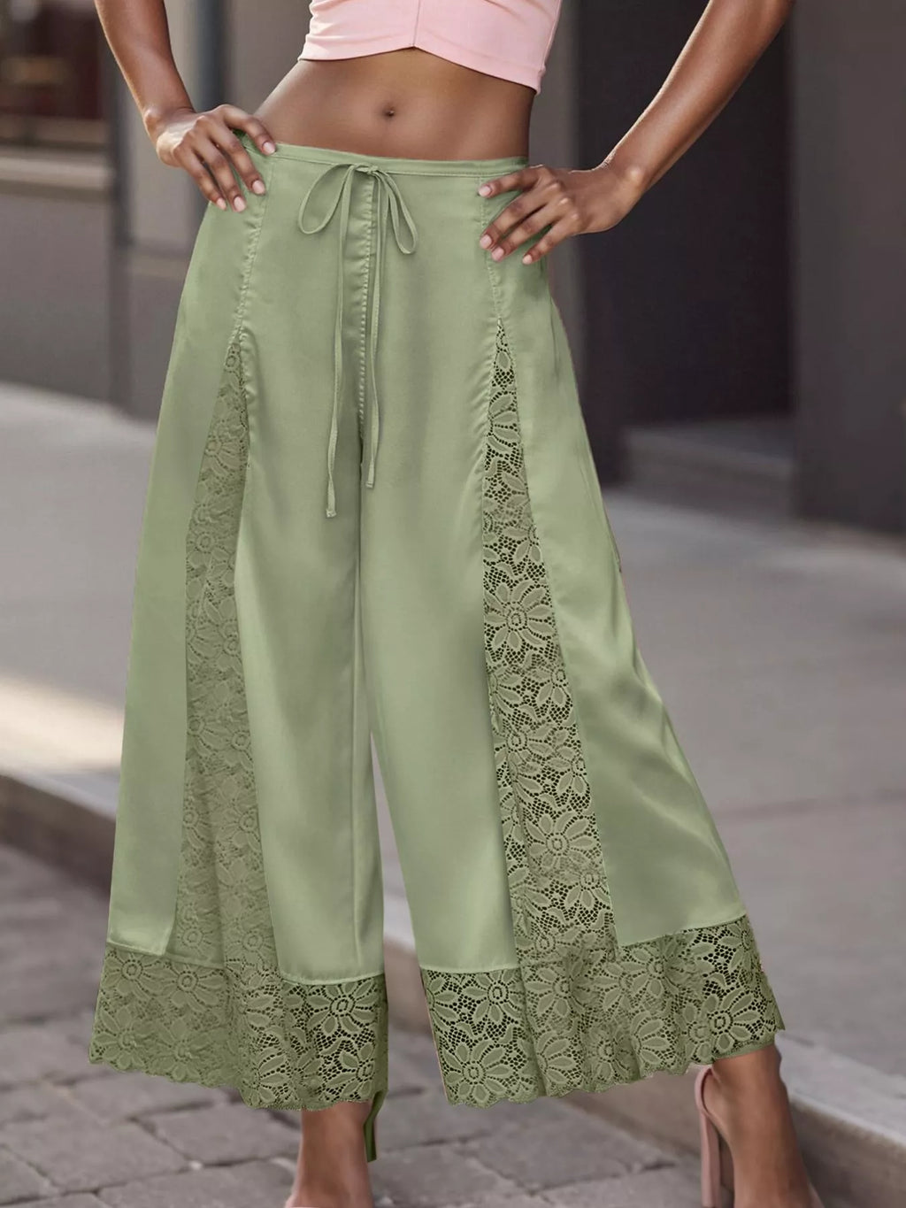 Lace Trim Wide-Leg Cropped Pants