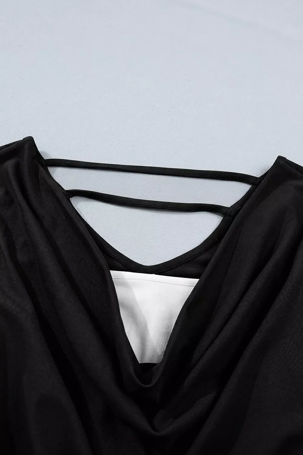 Color Block Drape V Neck Pleated Long Sleeve Top