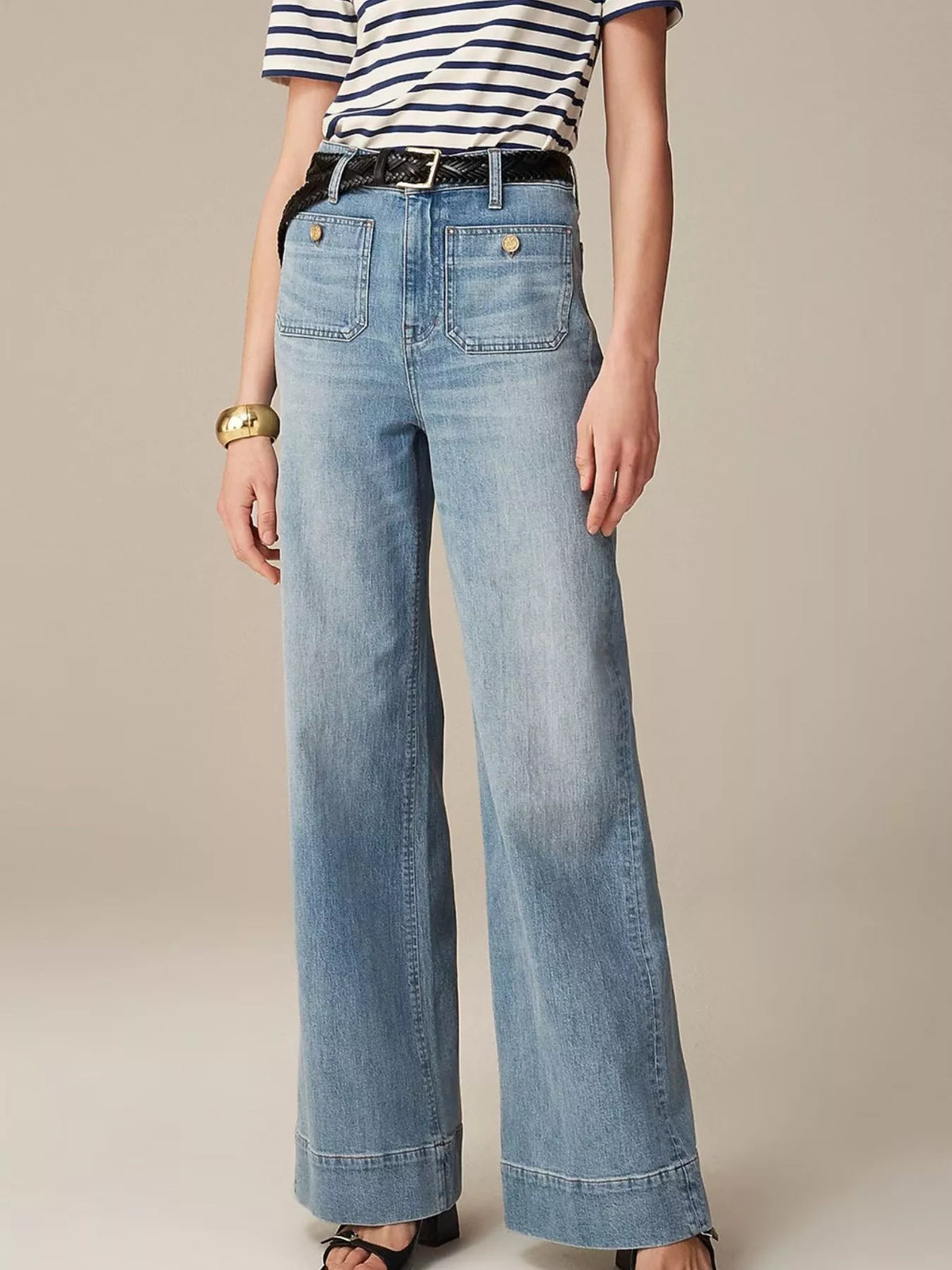 High-Waisted Jeans with Pockets