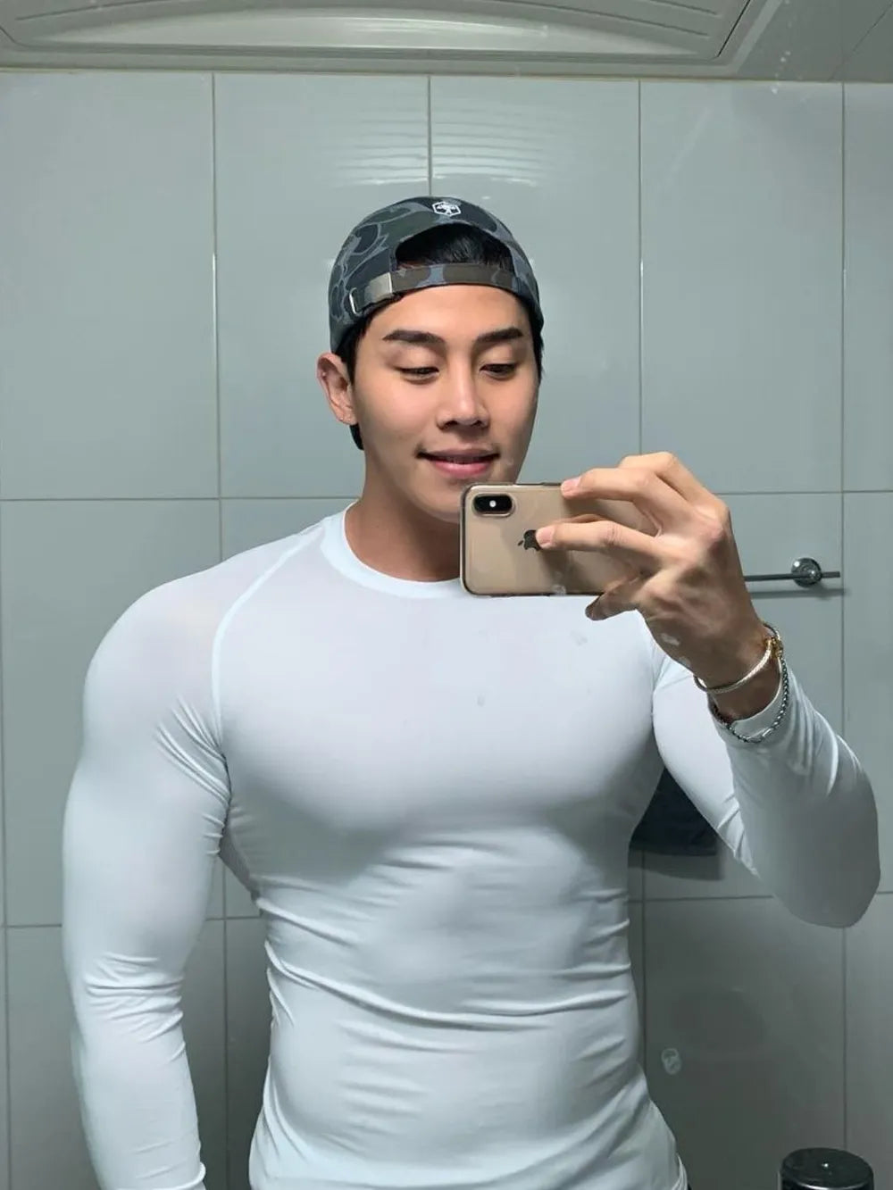 Men's Plus Size Round Neck Breathable T-Shirt