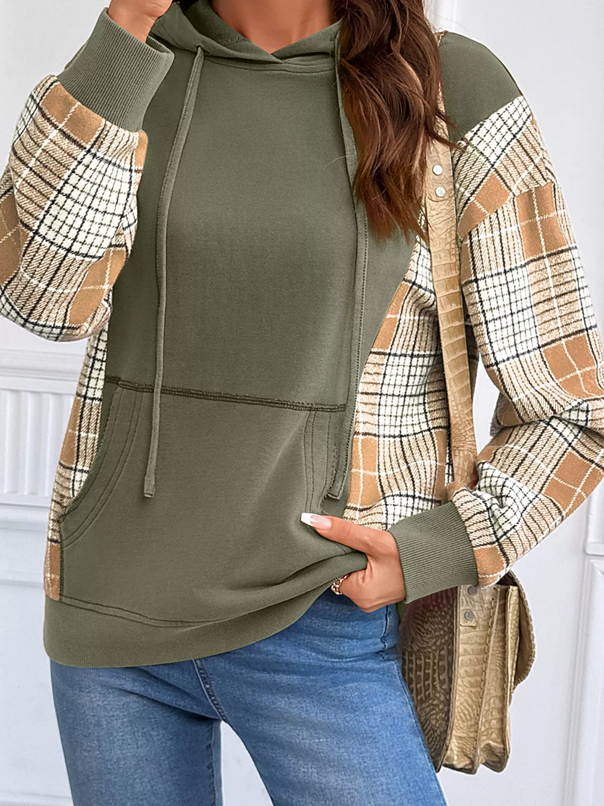 Plaid Sleeve Drawstring Pocket Hoodie
