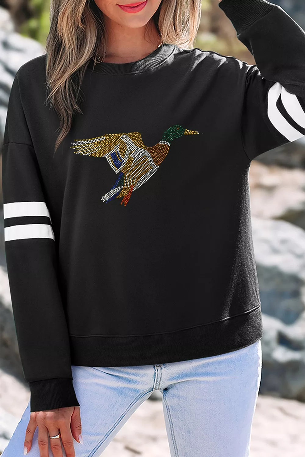 Rhinestone Mallard Contrast Striped Sleeve Casual Sweatshirt