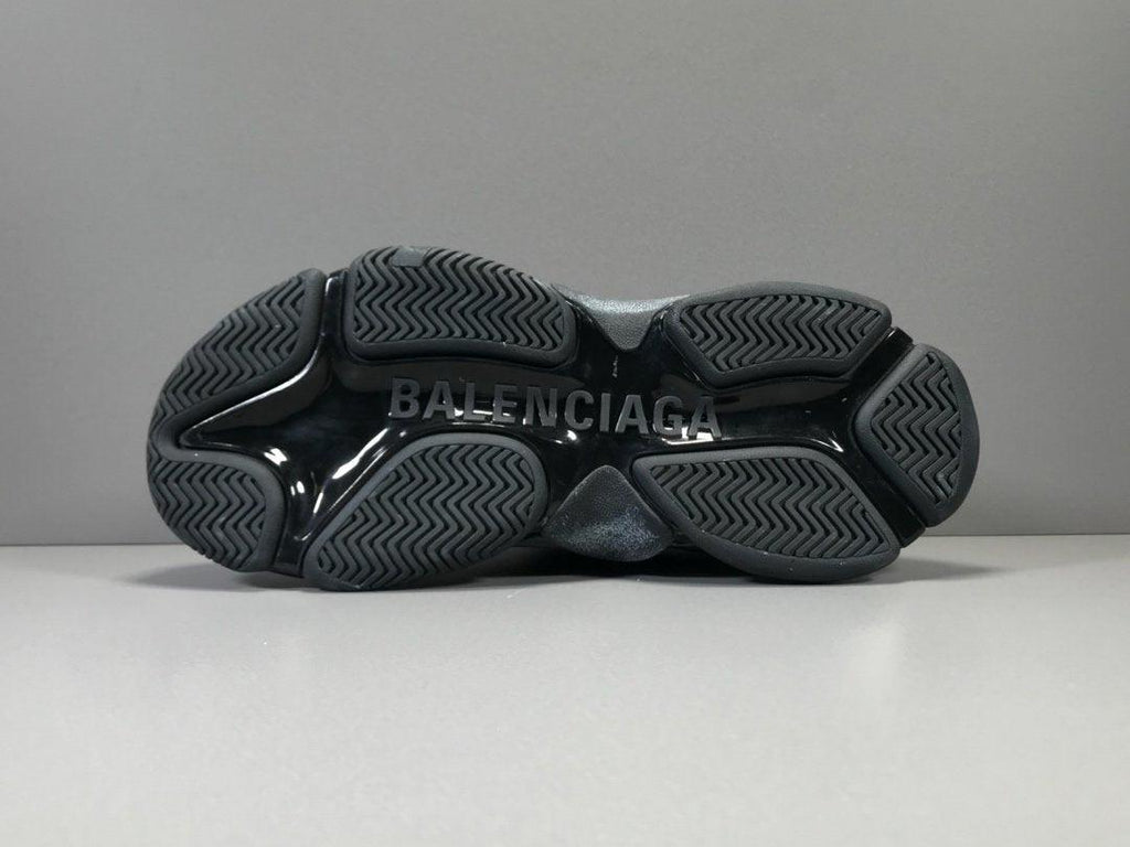 BALENCIAGA TRIPLE S SNEAKER