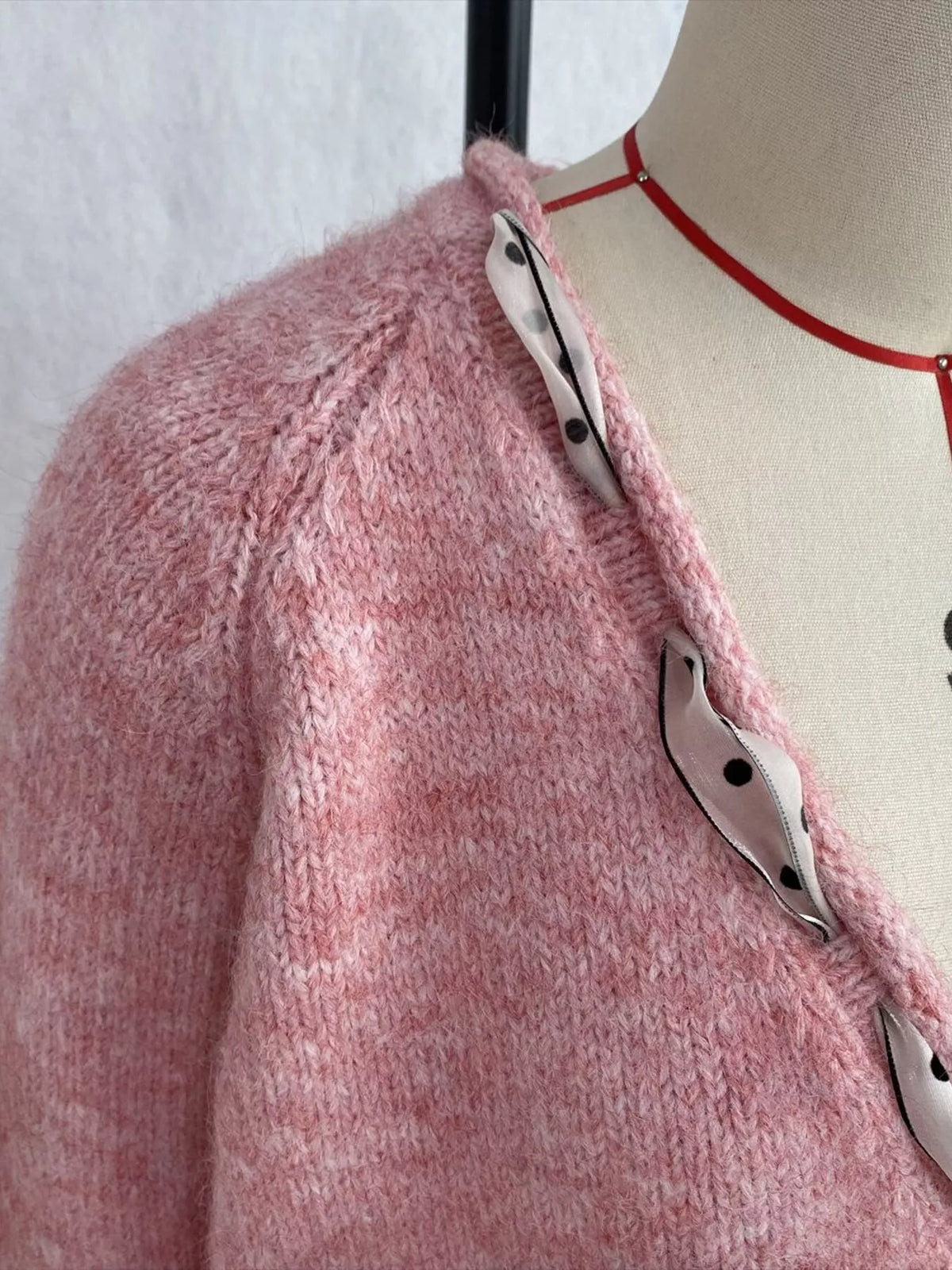 Chic V-Neck Sweater with Polka Dot Ribbon Tie