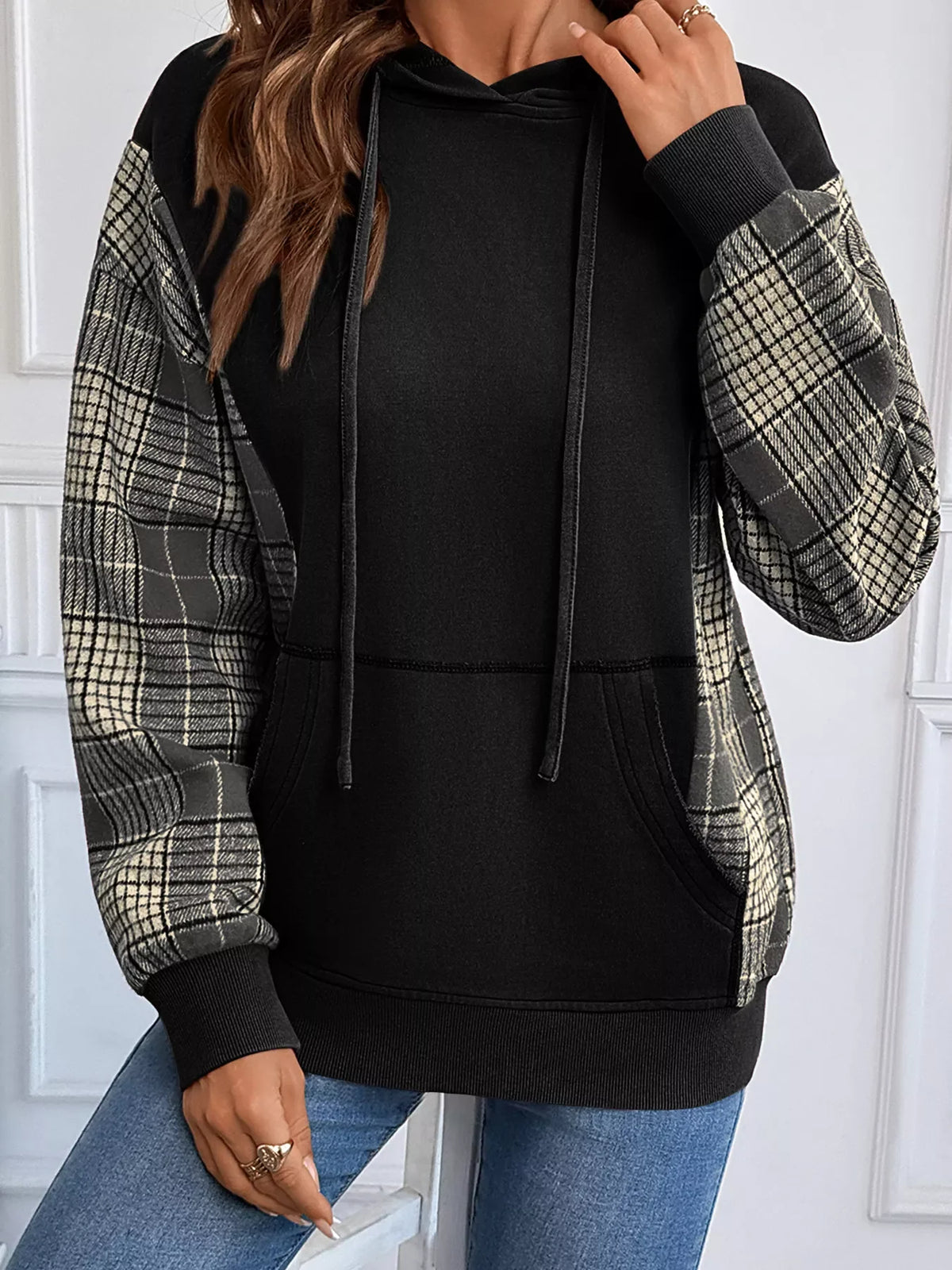 Plaid Sleeve Drawstring Pocket Hoodie