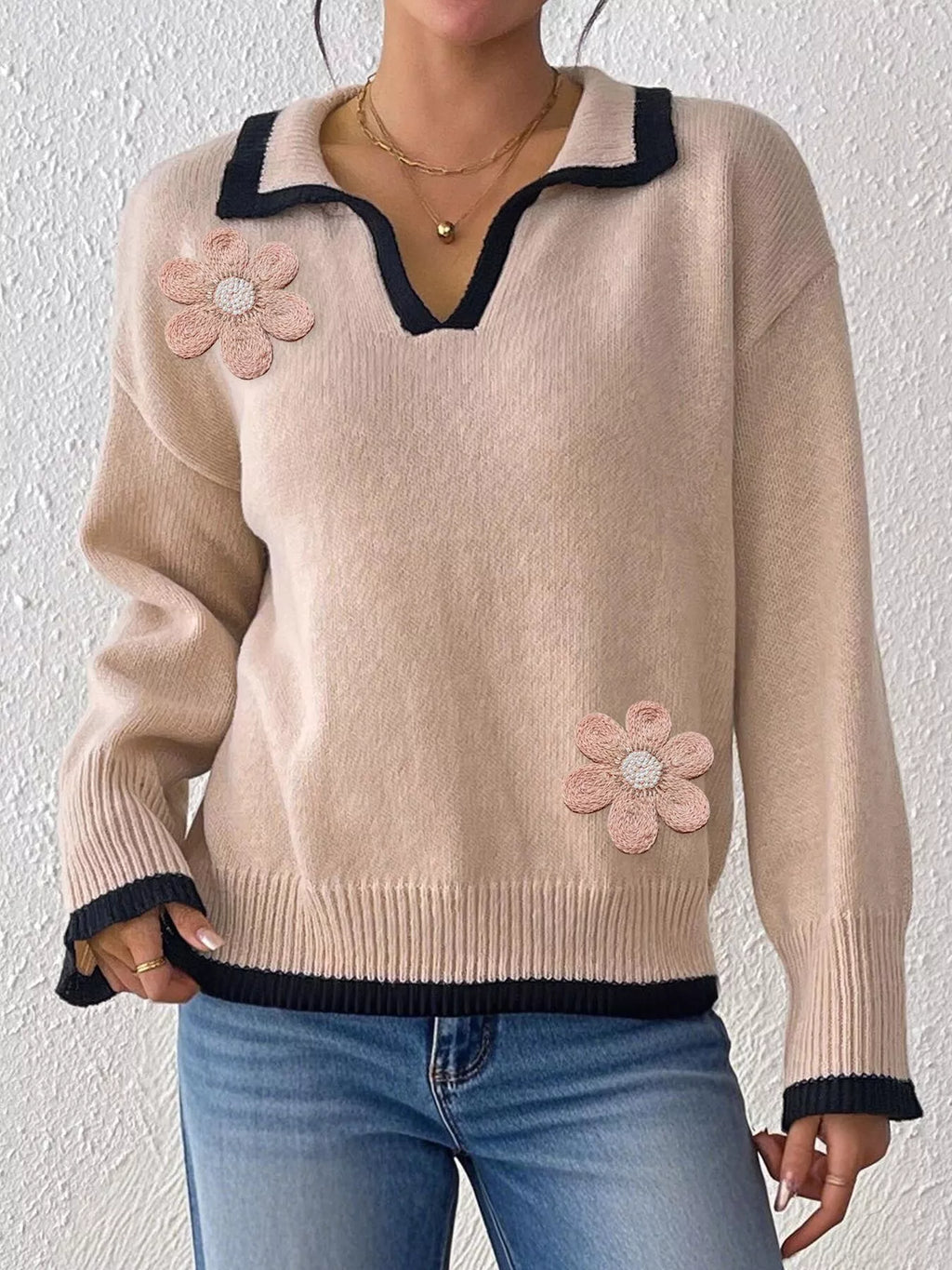 Flower Contrast Trim Dropped Shoulder Sweater