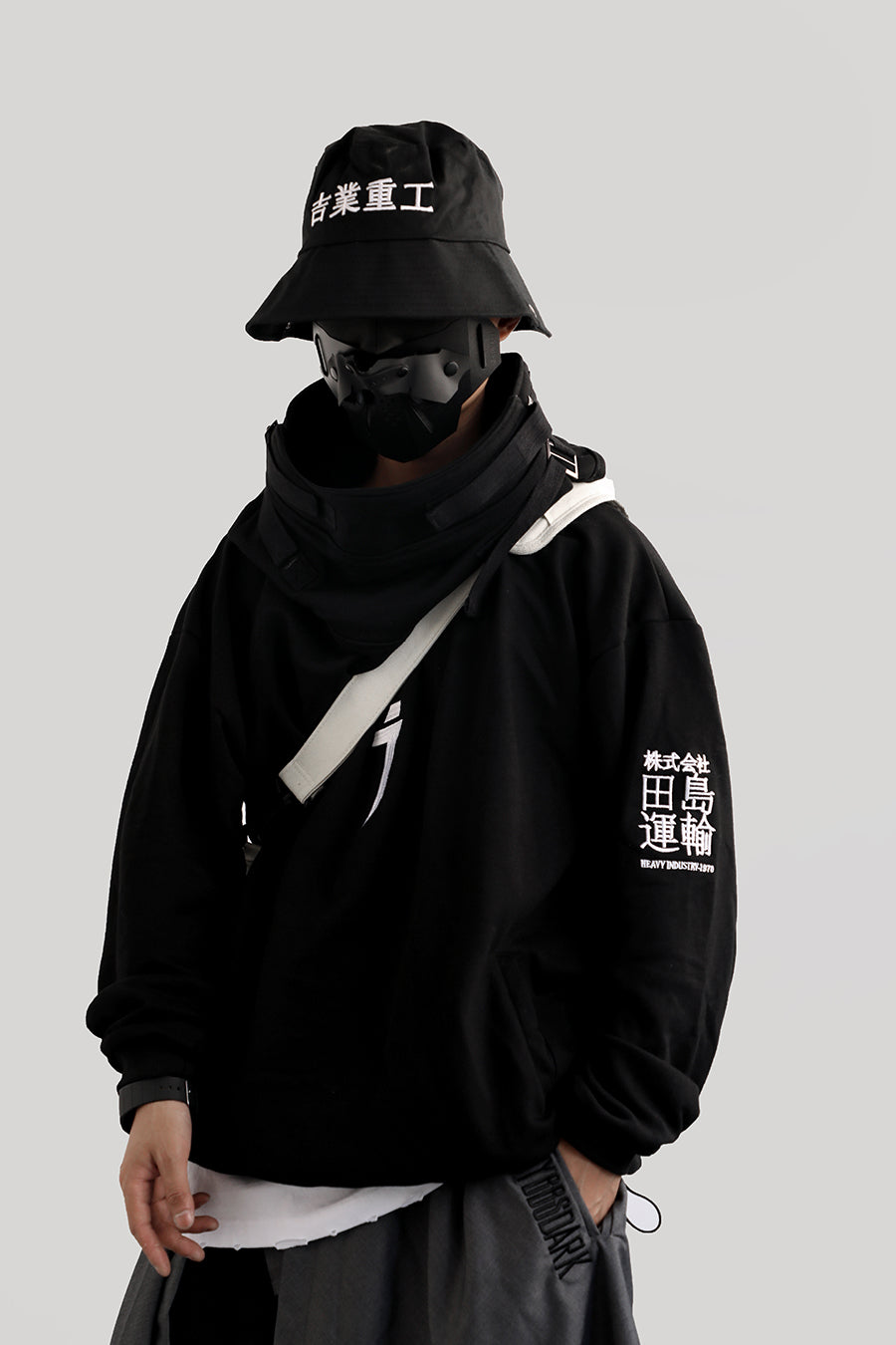 HiH6 Black I-Tech Hoodie