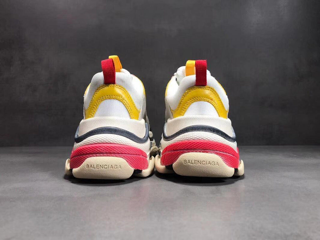 BALENCIAGA TRIPLE S SNEAKER