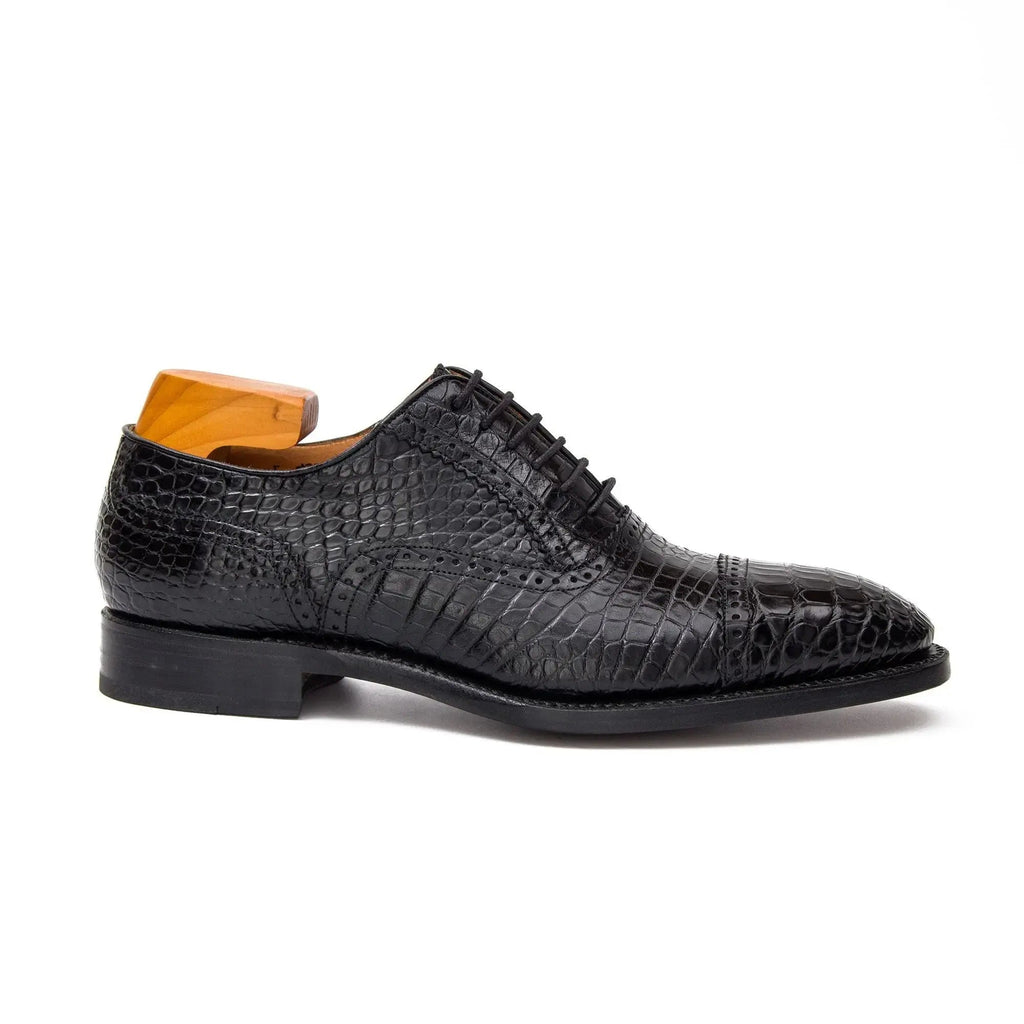 Black Cap-Toe Oxford Shoes with Scale-Pattern Texture