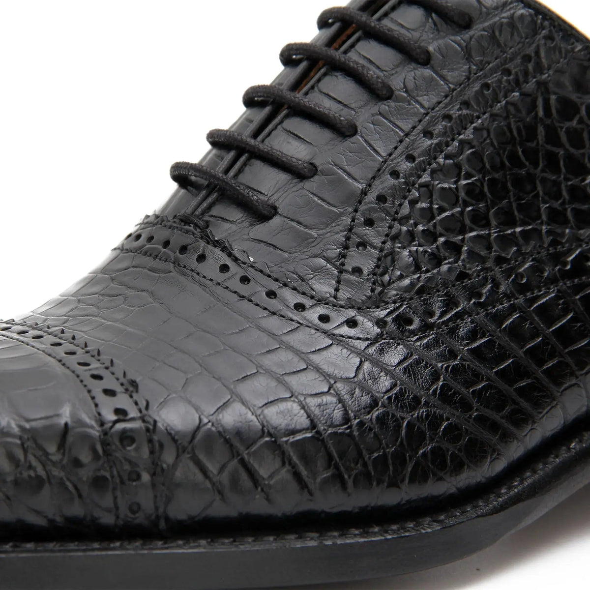 Black Cap-Toe Oxford Shoes with Scale-Pattern Texture