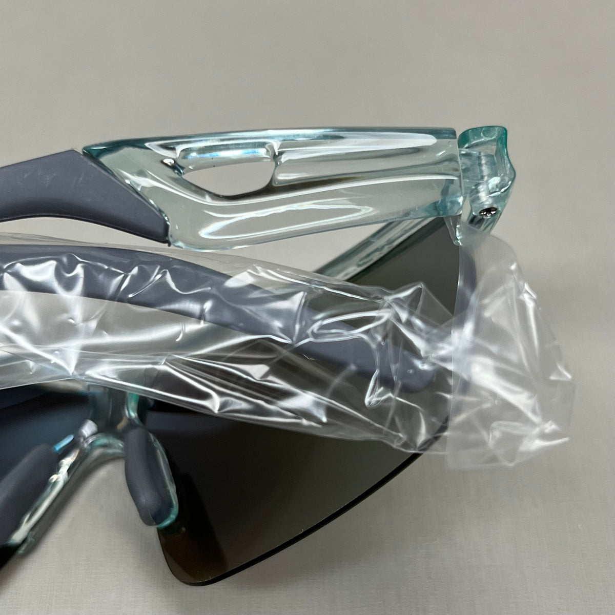 FEISEDY Kids Teens Sports Polarized Sunglasses Cycling B2454 (New)