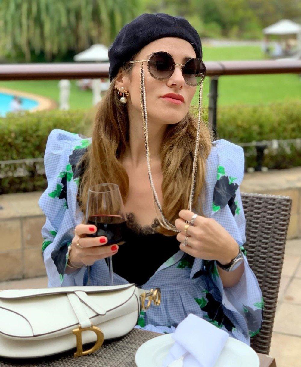 Famous Luxury Round Retro Rimless Elegant Woman and Lady Sunglasses Style With Zircons and Diamonds and UV400 Protection