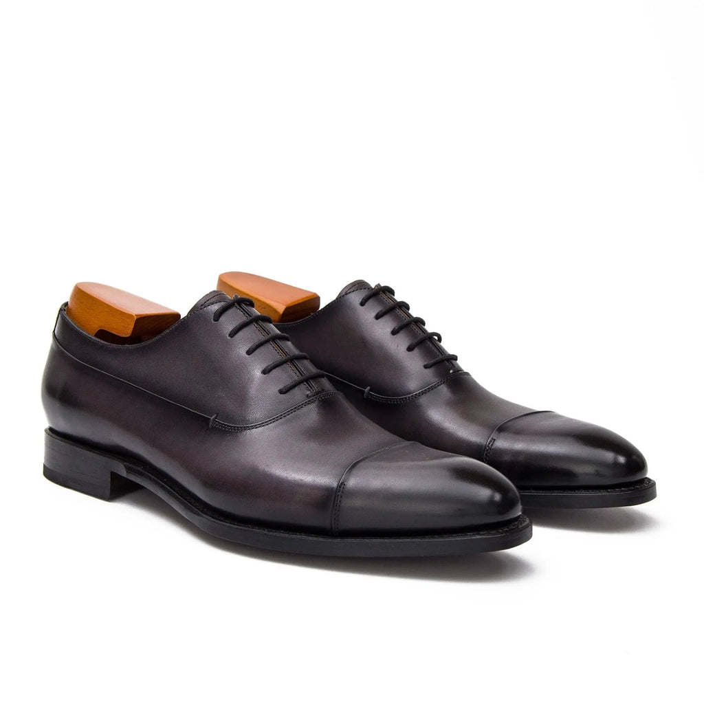 Gray-Brown Cap-Toe Oxford Shoes with Low-Gloss Finish