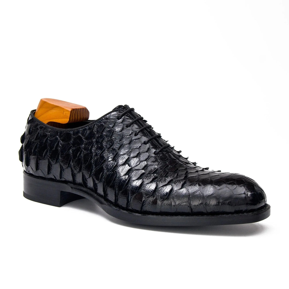 Black Plain-Toe Oxford Shoes with Scale-Pattern Texture
