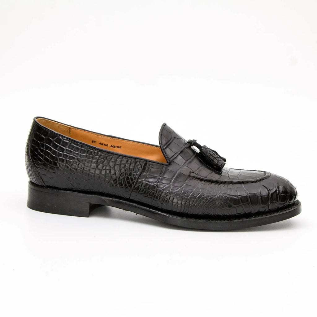 Black Scale-Pattern Tassel Loafers with Apron Toe