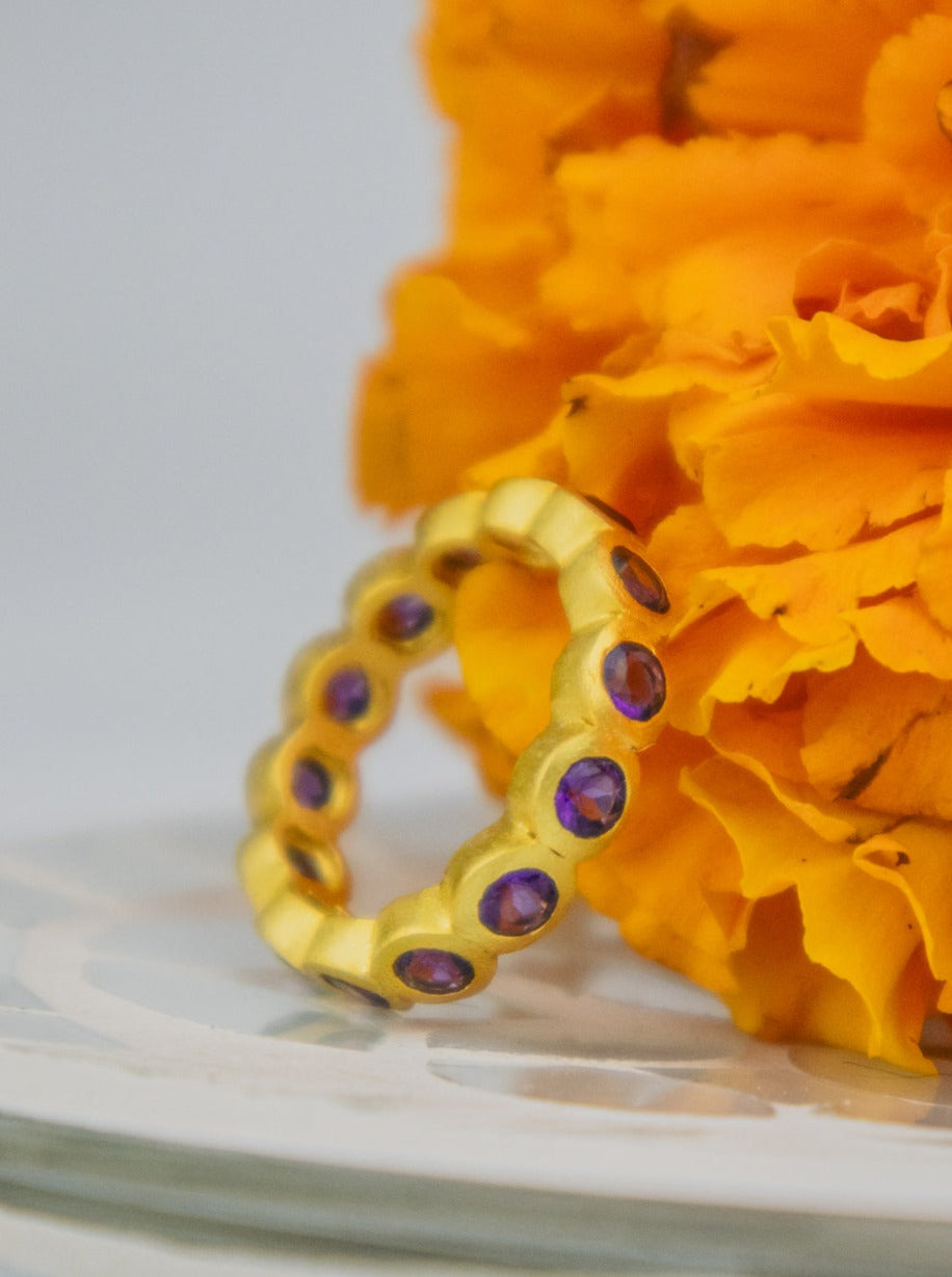 Aria Infinity Band Ring