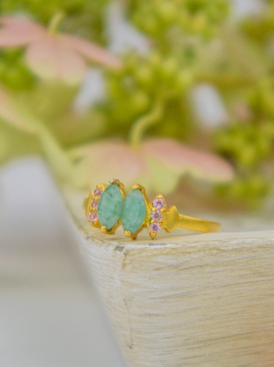 Bitty Leaf Ring