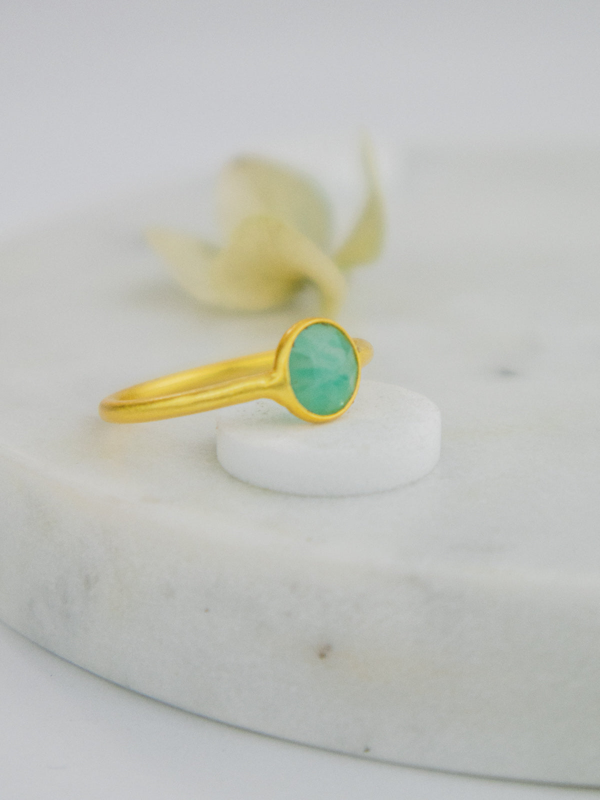 Mini Pebble Ring - Gold