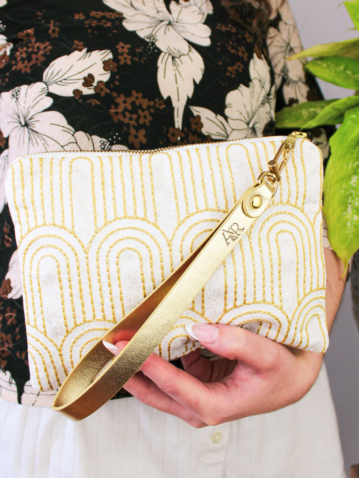 Art Deco Embroidered Gold and White Wristlet Purse