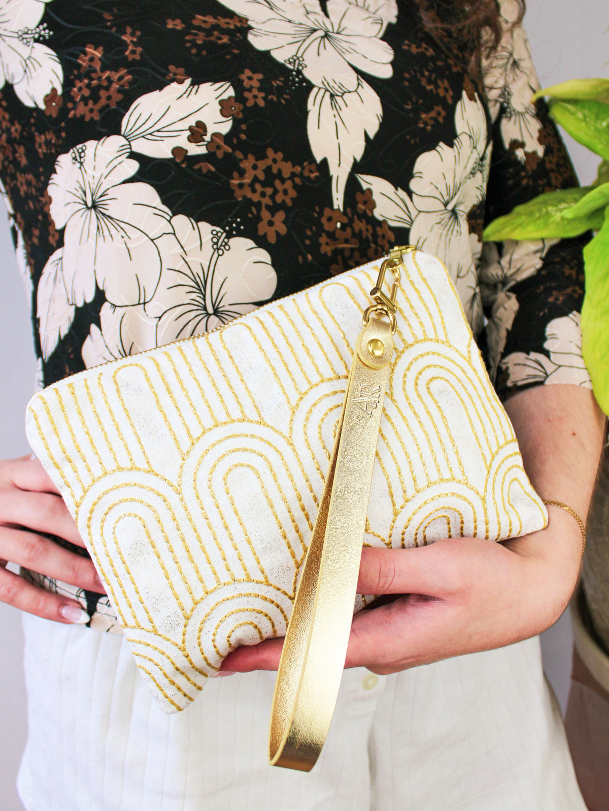 Art Deco Embroidered Gold and White Wristlet Purse