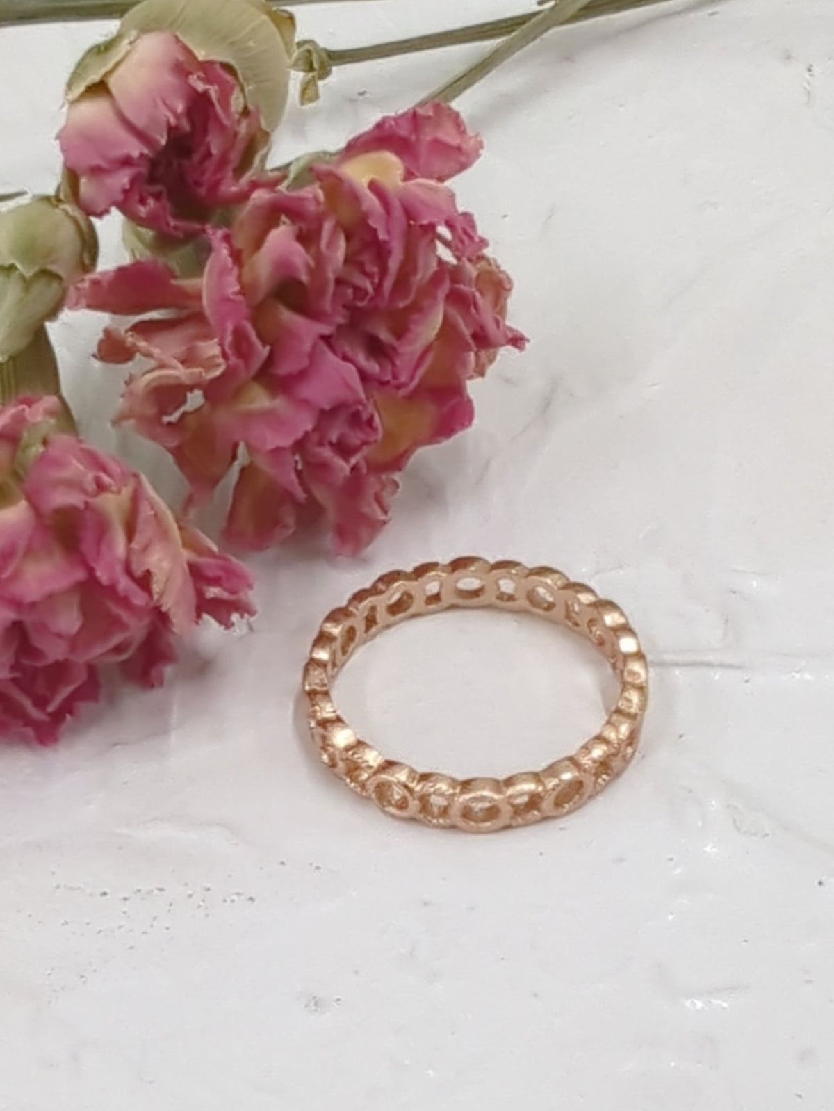 Halo Chain Band Ring