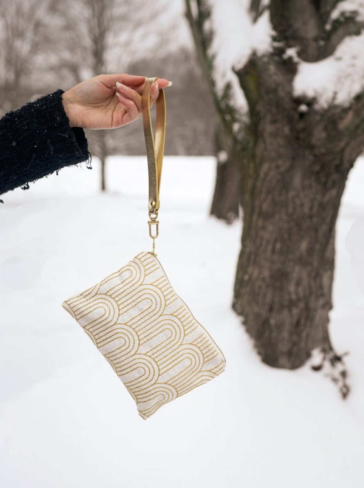 Art Deco Embroidered Gold and White Wristlet Purse