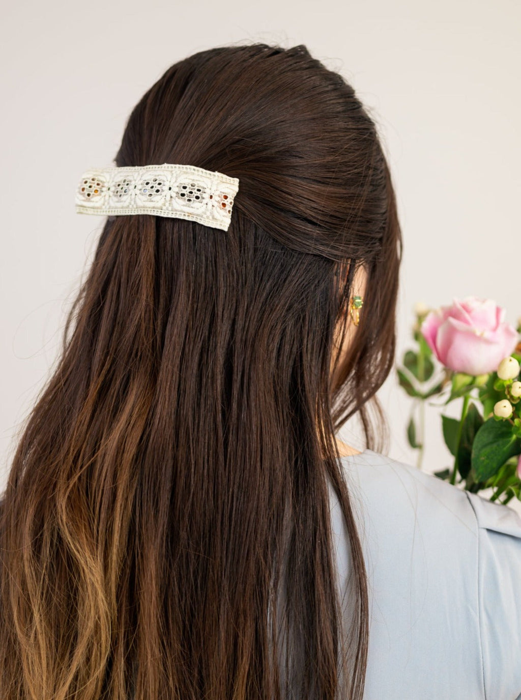 Willa Lace Hair Clip