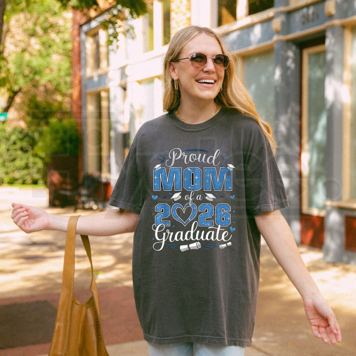 "Proud Mom of a 2026 Graduate" – Senior Year Celebration Graphic Top