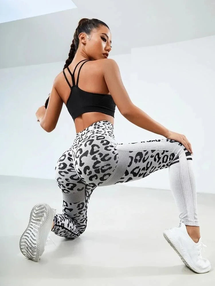 Seamless Leopard Leggings