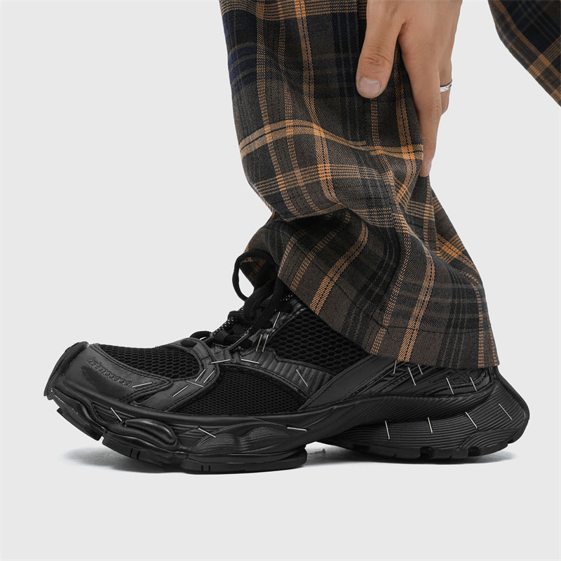 S25888 Black Norus Sneakers