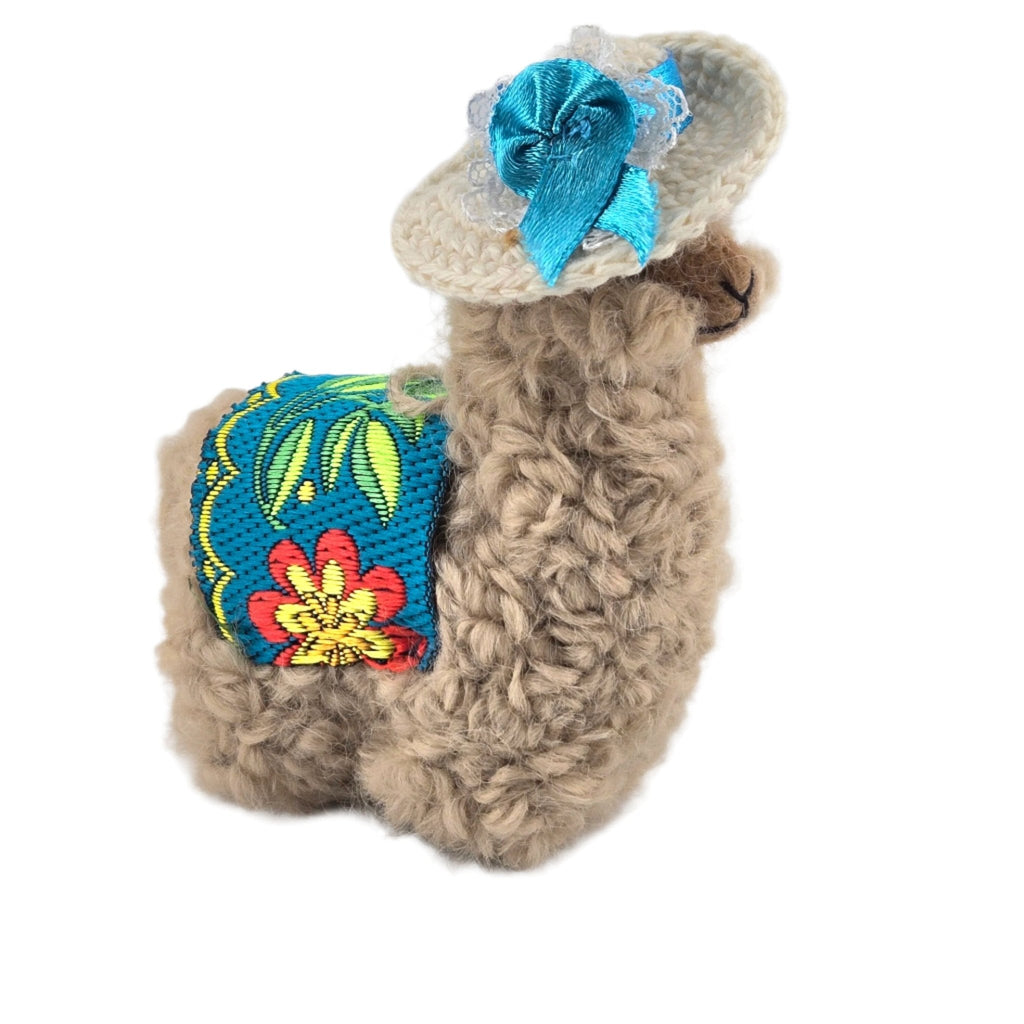 Arequipa Dancer Alpacadorable Figurine