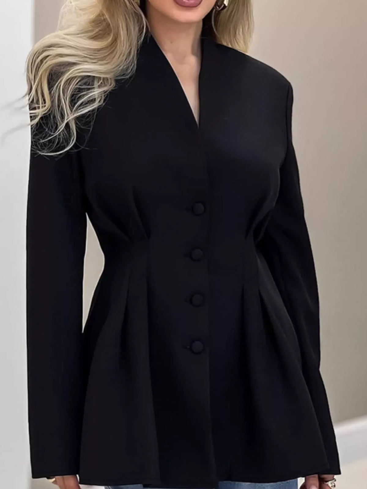 V-Neck Pleated Waist Slim-Fit Blazer